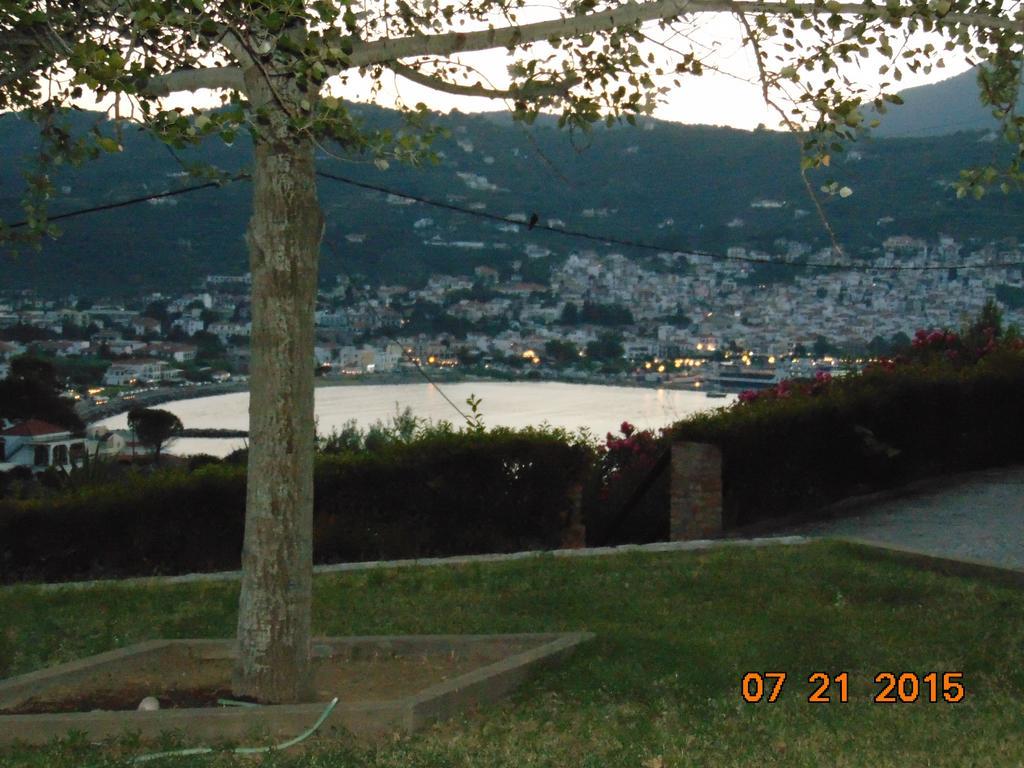 Nepheles Apartment Skopelos Town Exterior photo