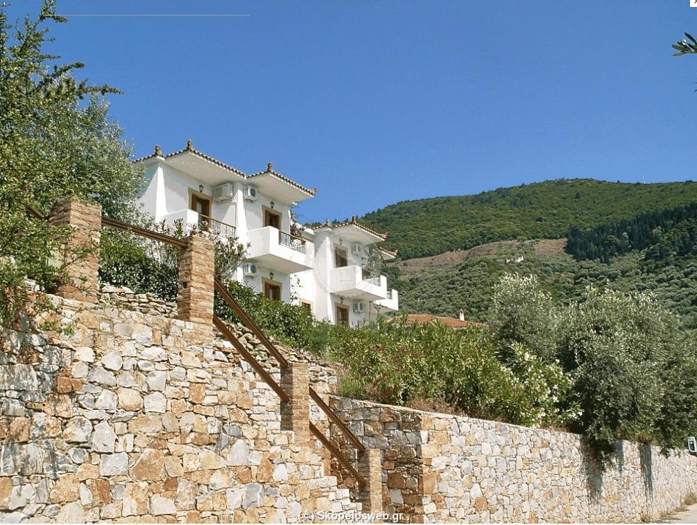 Nepheles Apartment Skopelos Town Exterior photo